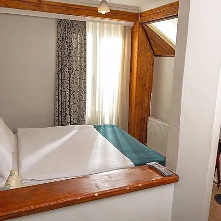 Hot Budget Ortakoy Hotel 3*