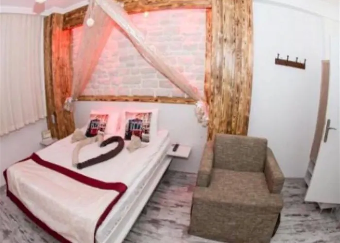 Hot Budget Ortakoy 3*